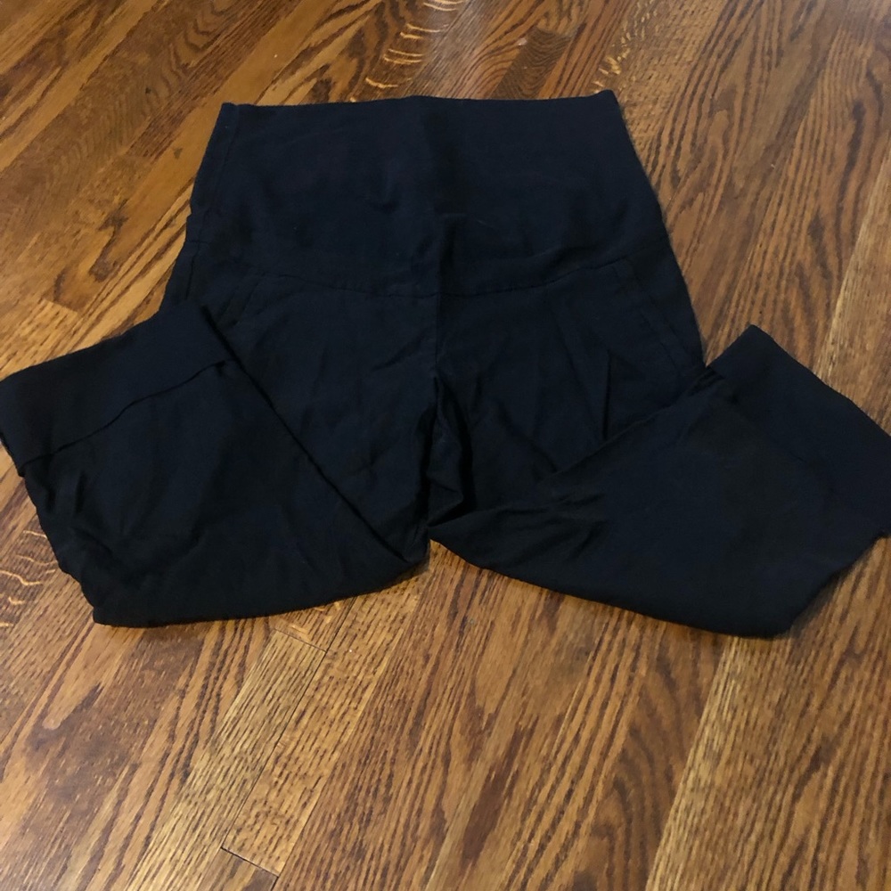Maternity capri pants